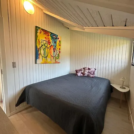 Glamping Wilderness Bathing And Relaxation