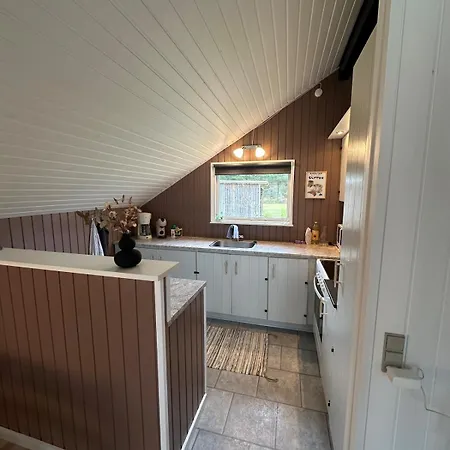 Glamping Wilderness Bathing And Relaxation